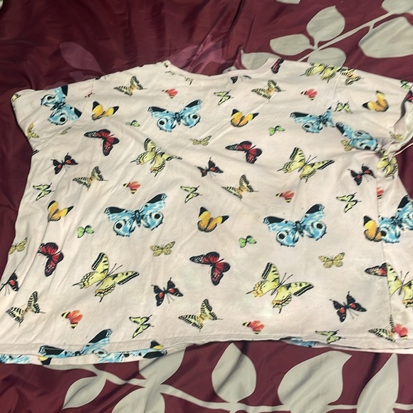 Butterfly shirt - Picture 2 of 5